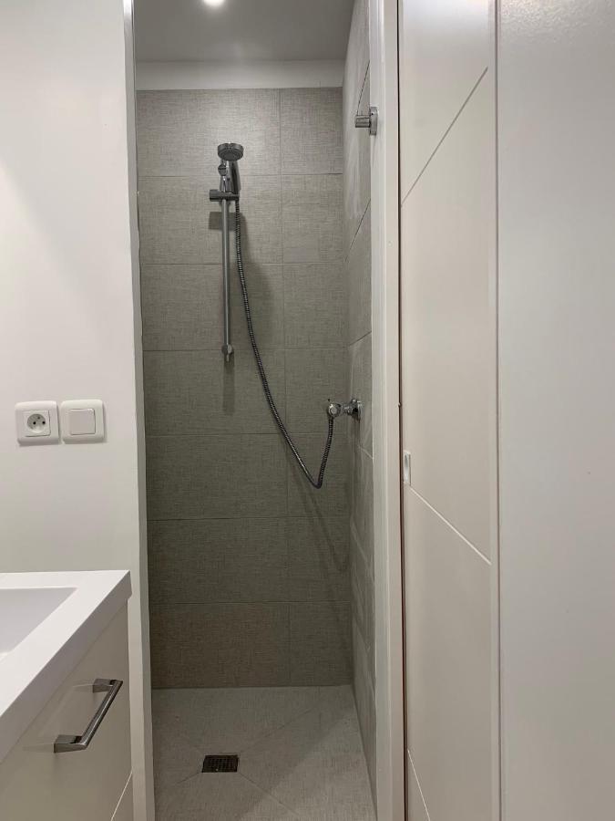 Appartements 3 Etoiles Terrasse Ou Patio Intra-Muros 艾格-莫尔特 外观 照片