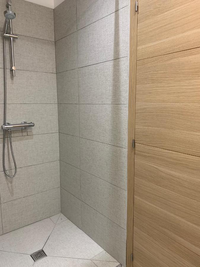 Appartements 3 Etoiles Terrasse Ou Patio Intra-Muros 艾格-莫尔特 外观 照片